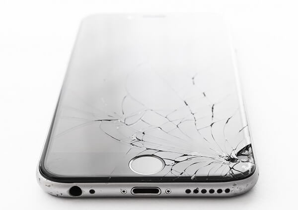 iphone-cracked-screen